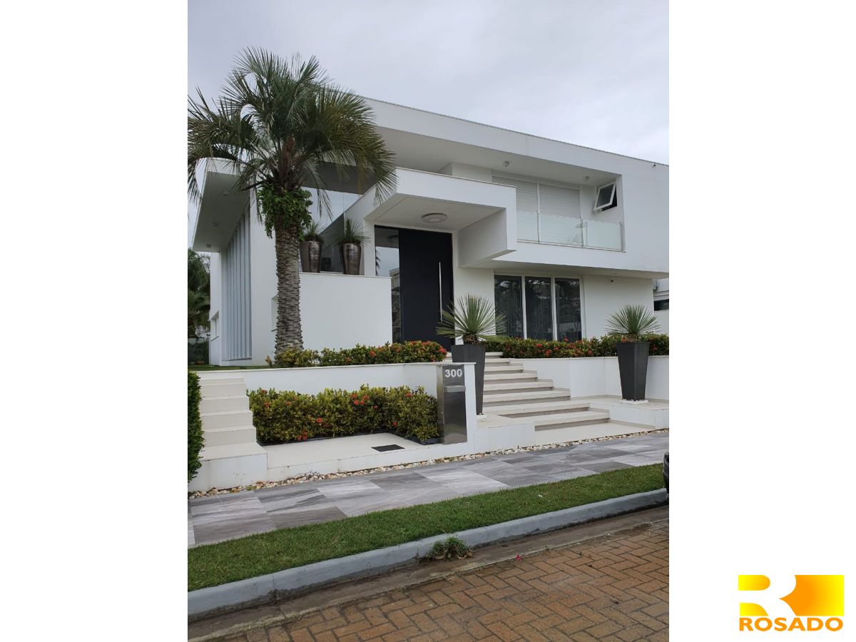 Casa para venda no bairro Jurerê Internacional em Florianópolis